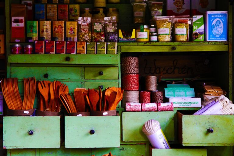 Exploring the Connection Between Tableware and Food Security: Designs That Address Nutritional Needs in Vulnerable Communities